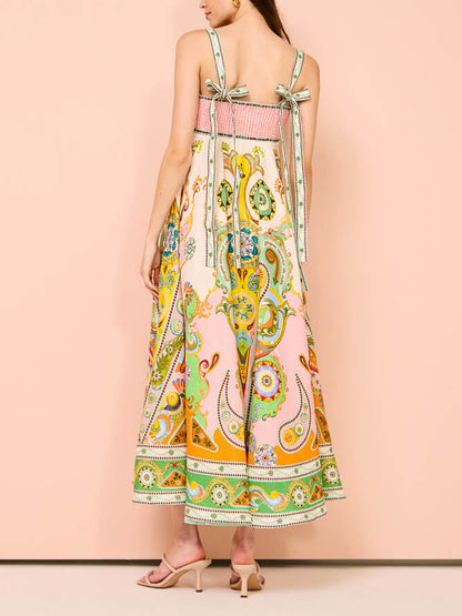 Classic Vintage & Enduringly Stylish Dress