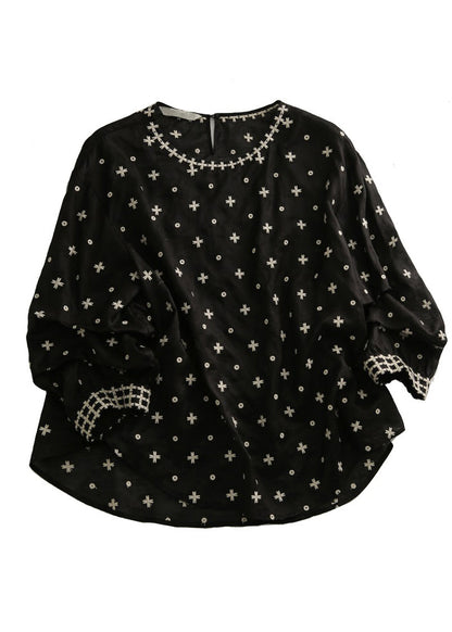 Classic Vintage Shirt with a Flattering Fit