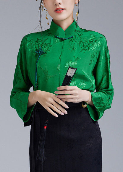 Classic Vintage Top with a Flattering Fit