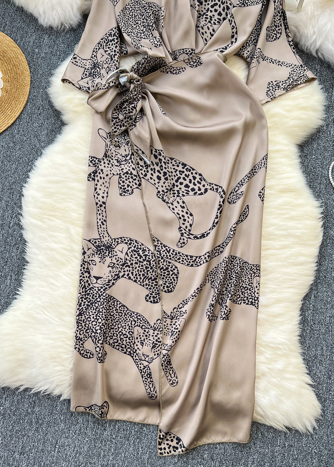 Gracefully Styled Dress for Any Occasion