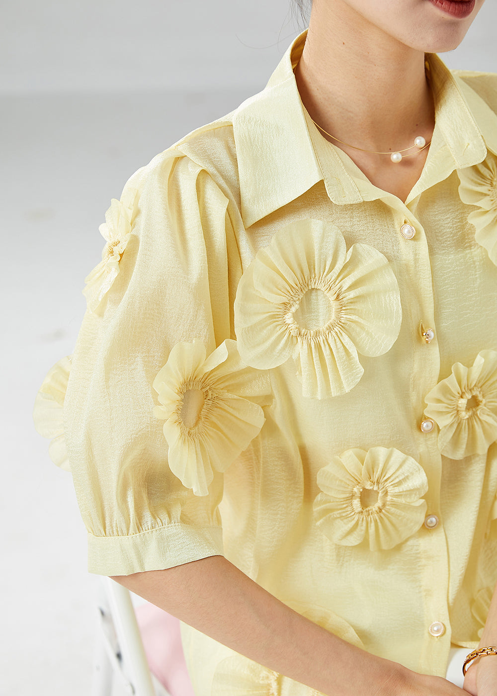 Classic Vintage Shirt with a Flattering Fit