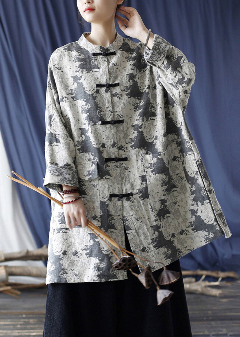 Beautifully Finished Coat in a Timeless Design