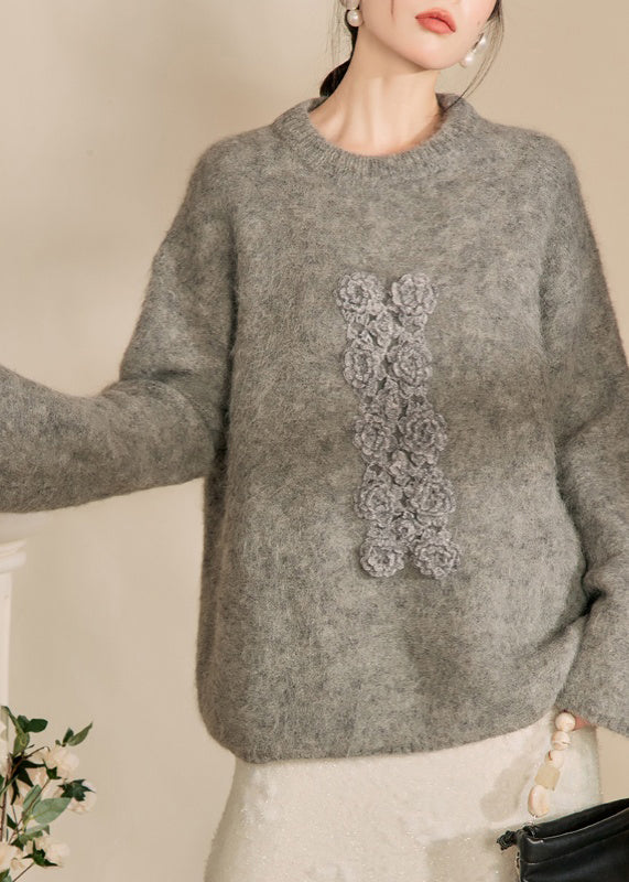 Classic Vintage Sweater with a Flattering Fit