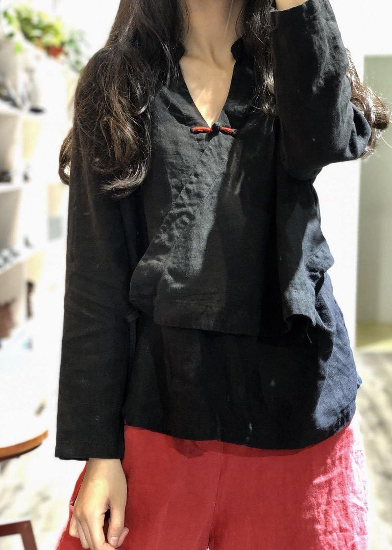 Beautifully Crafted Blouse in a Classic Style