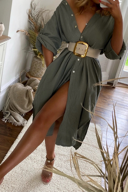Classic Vintage Dress with a Flattering Fit