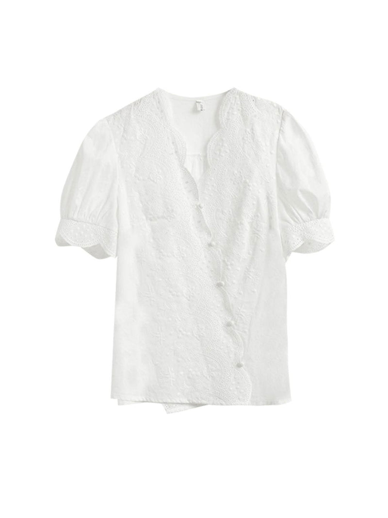Well Tailored Shirt with a Graceful Silhouette