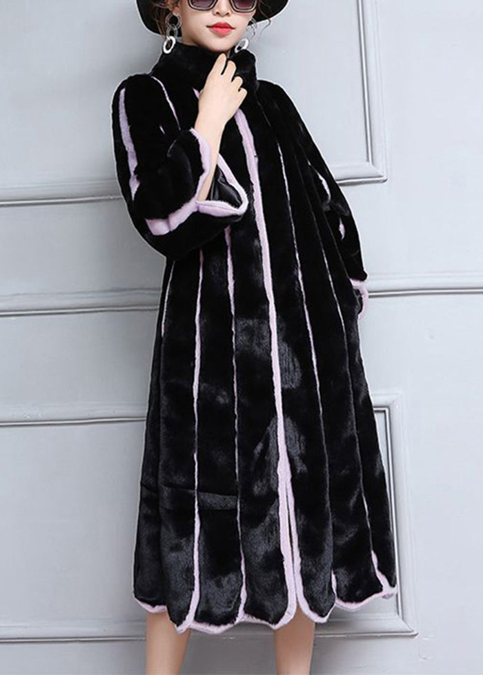 Gracefully Styled Coat for Any Occasion