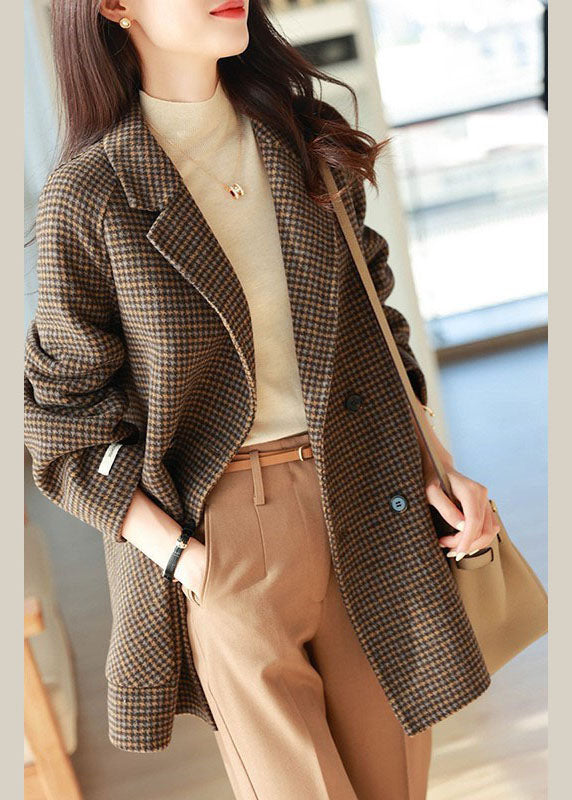 Elegantly Styled Coat for Everyday Wear
