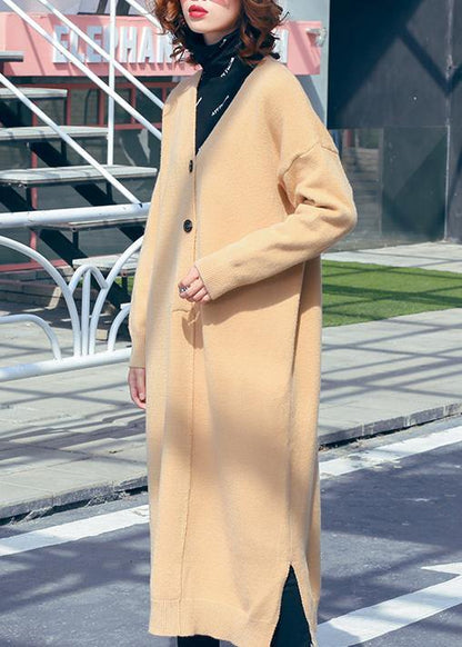 Well Tailored Sweater with a Graceful Silhouette