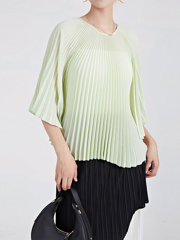 Polished T-Shirt with an Effortless Classic Look