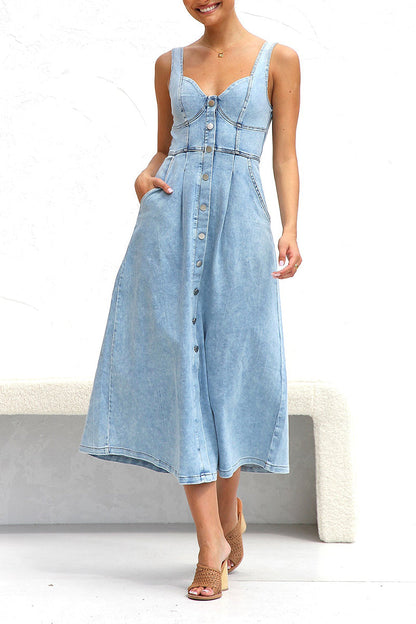 Classic Vintage & Enduringly Stylish Dress