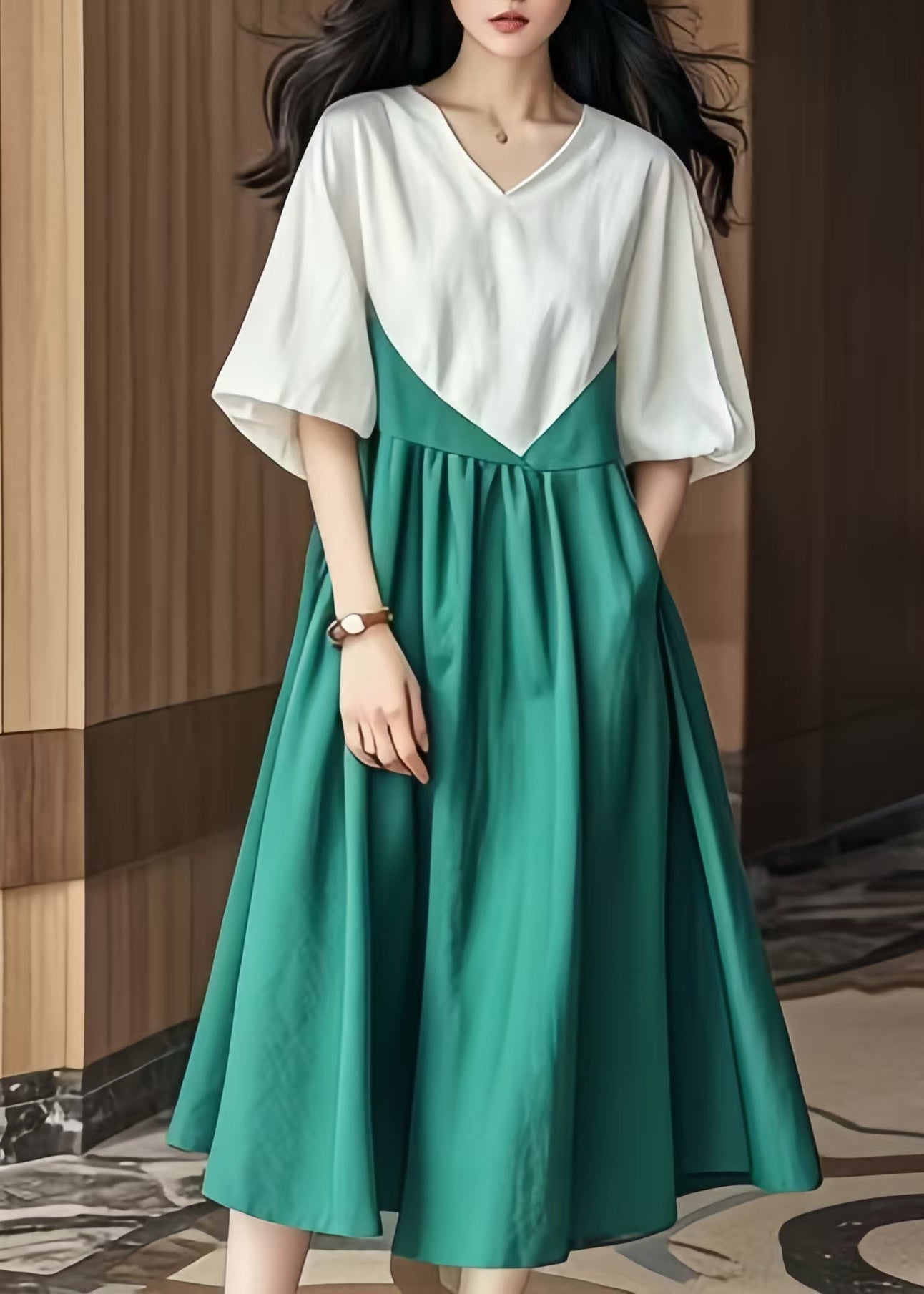 Classic Vintage Dress with a Flattering Fit