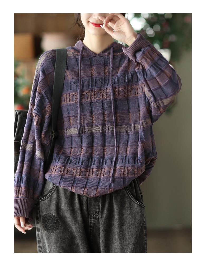 Beautifully Finished Sweater in a Timeless Design