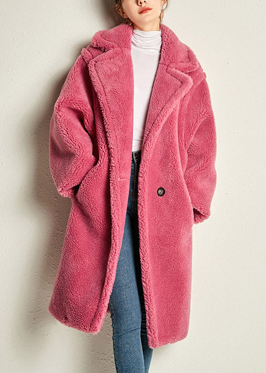 Well Tailored Coat with a Graceful Silhouette