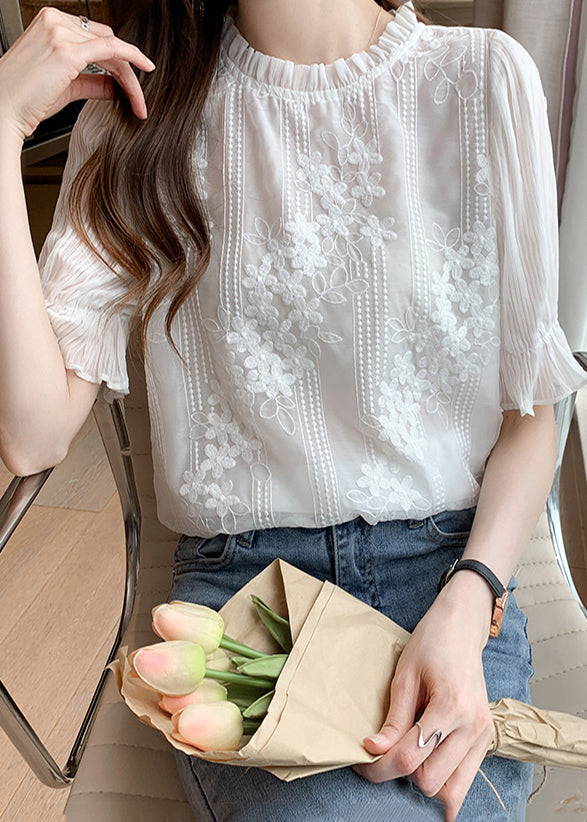Well Tailored Shirt with a Graceful Silhouette