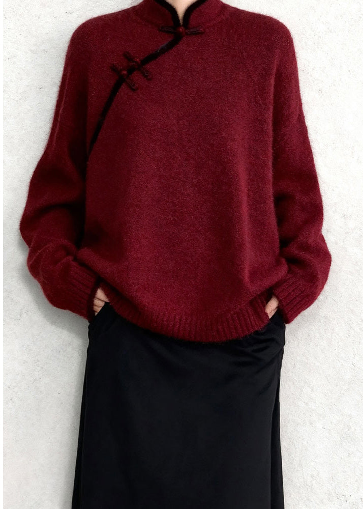 Effortlessly Elegant Top with a Timeless Design