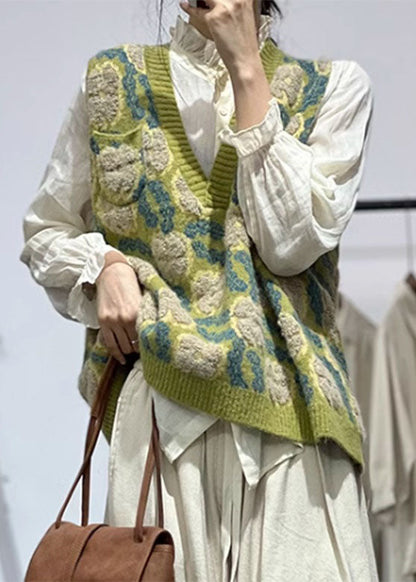 Classic Vintage Coat with a Flattering Fit