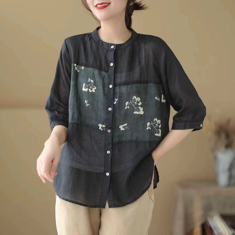 Sophisticated Blouse with a Clean Classic Look