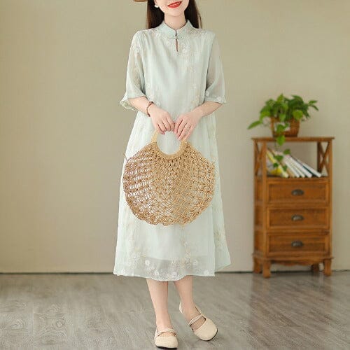 Beautifully Crafted Dress in a Classic Style
