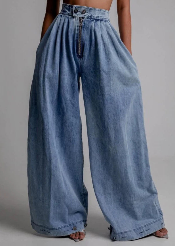 Classic Vintage Pants with a Flattering Fit