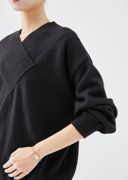 Gracefully Styled Top for Any Occasion