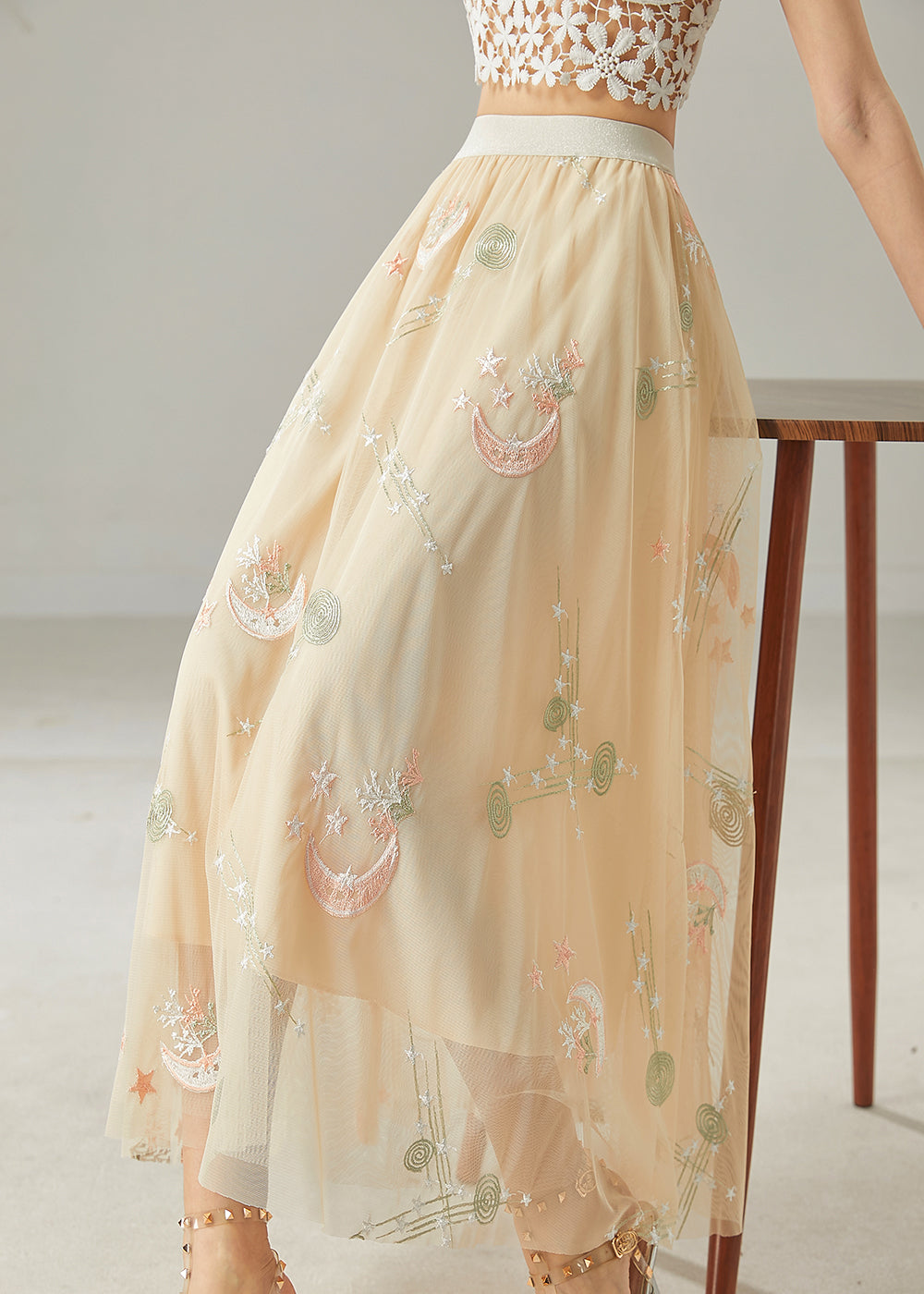 Gracefully Styled Garment for Any Occasion