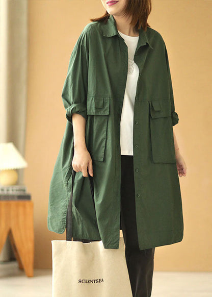 Well Tailored Coat with a Graceful Silhouette