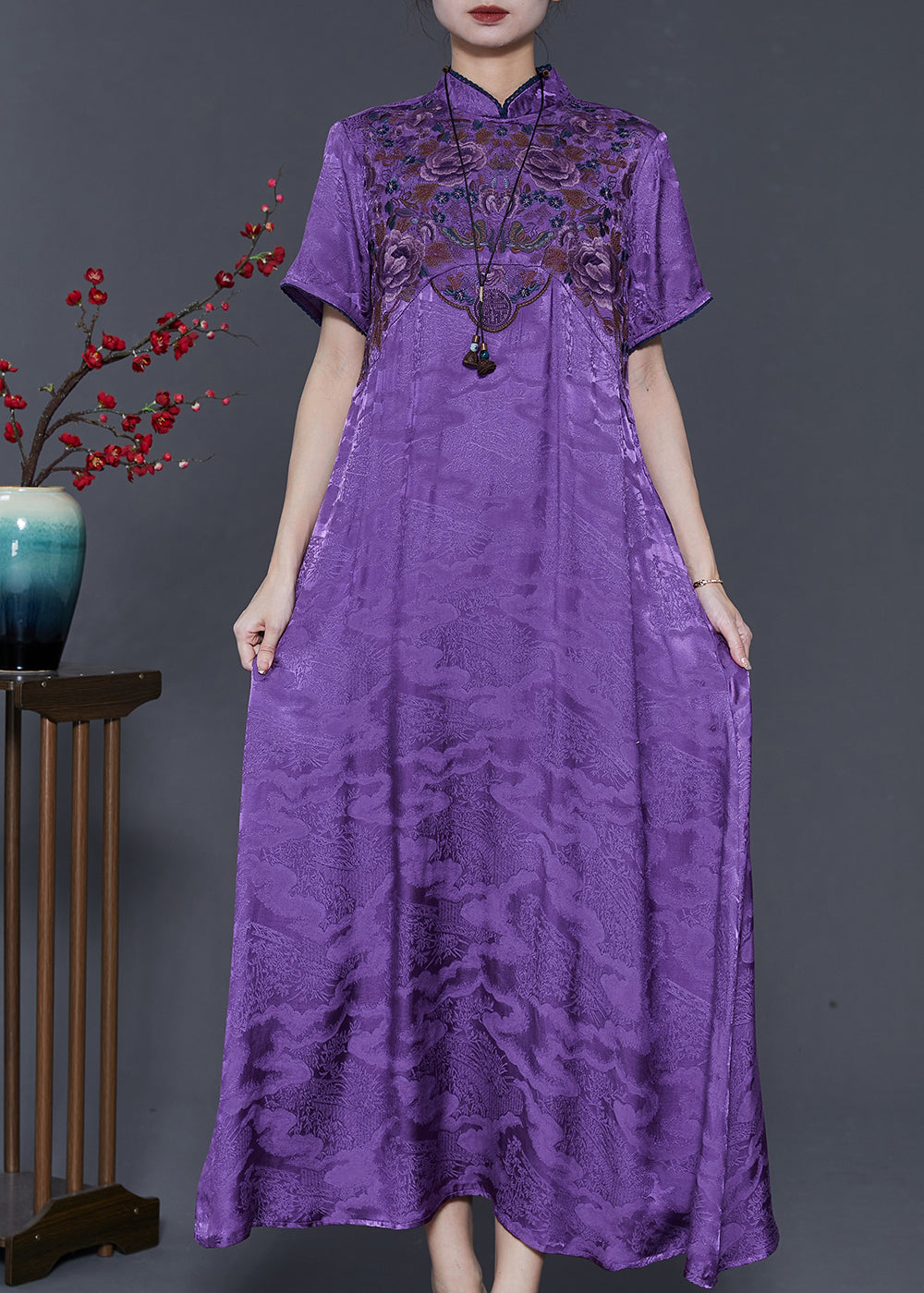 Beautifully Crafted Dress in a Classic Style