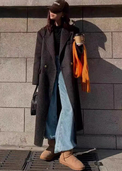 Sophisticated Coat with a Clean Classic Look
