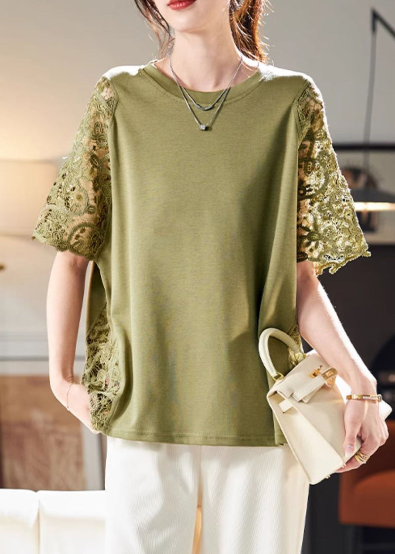 Classic Vintage Shirt with a Flattering Fit