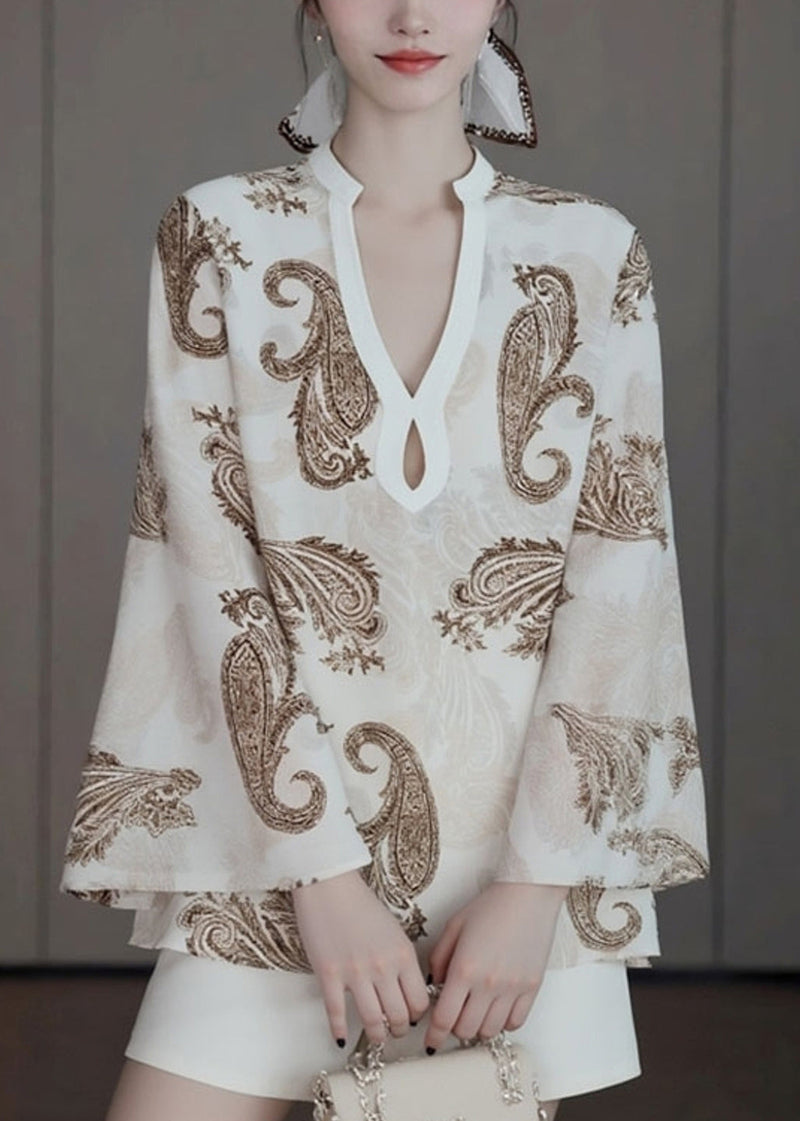 Classic Vintage Shirt with a Flattering Fit