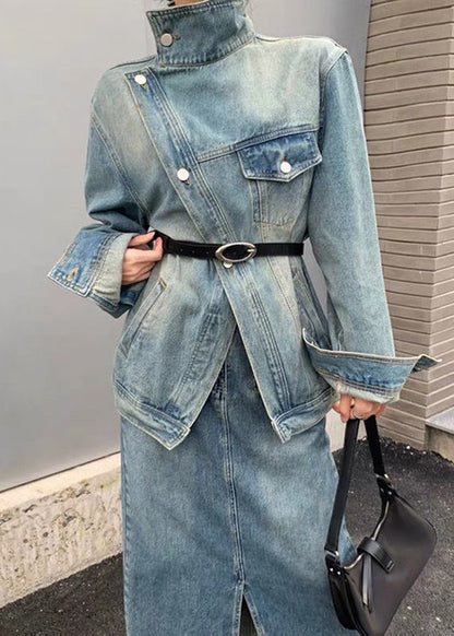 Beautifully Finished Coat in a Timeless Design