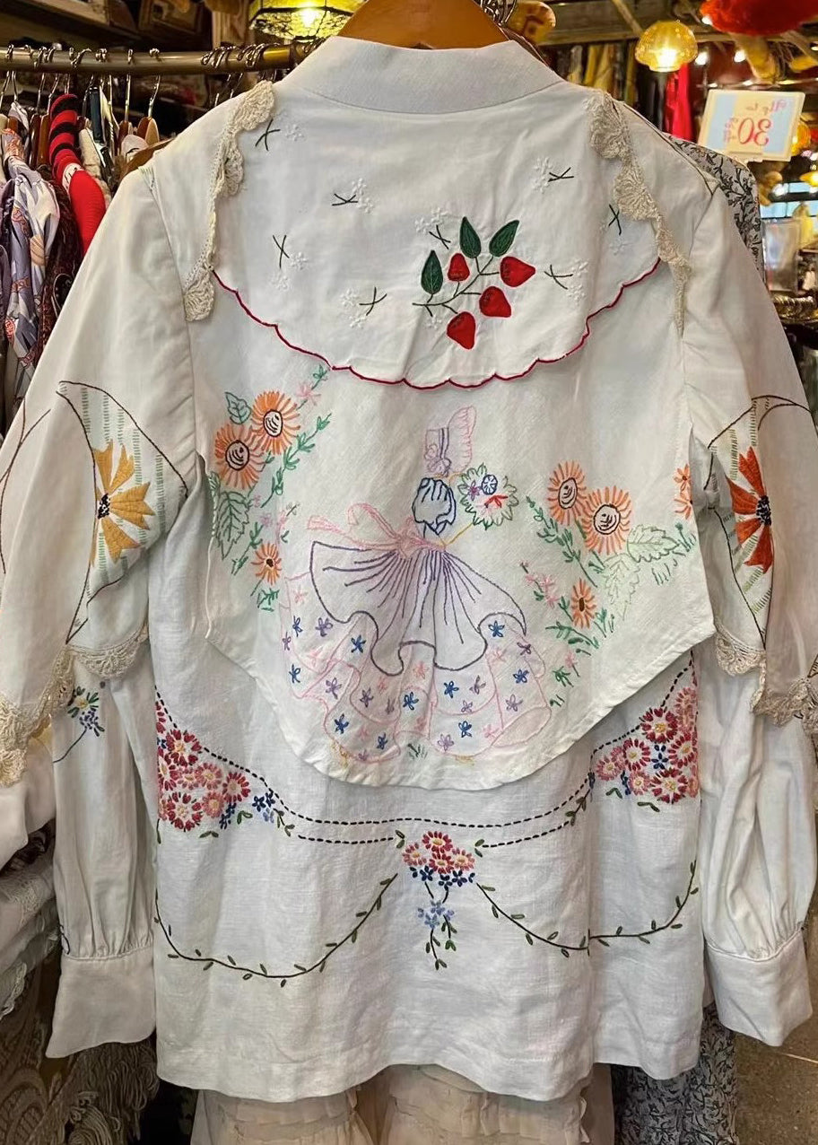 Polished Blouse with an Effortless Classic Look