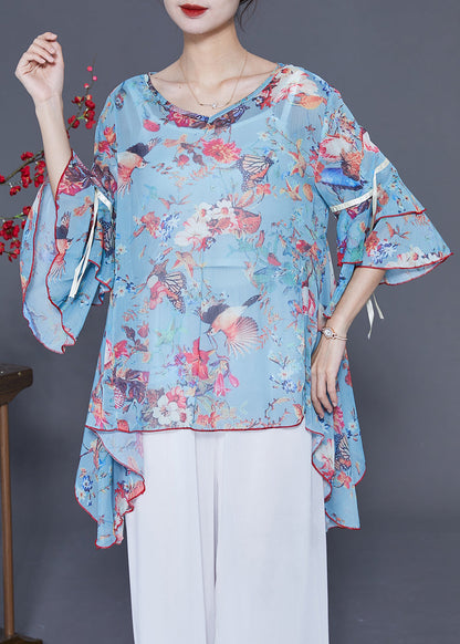 Well Tailored Top with a Graceful Silhouette