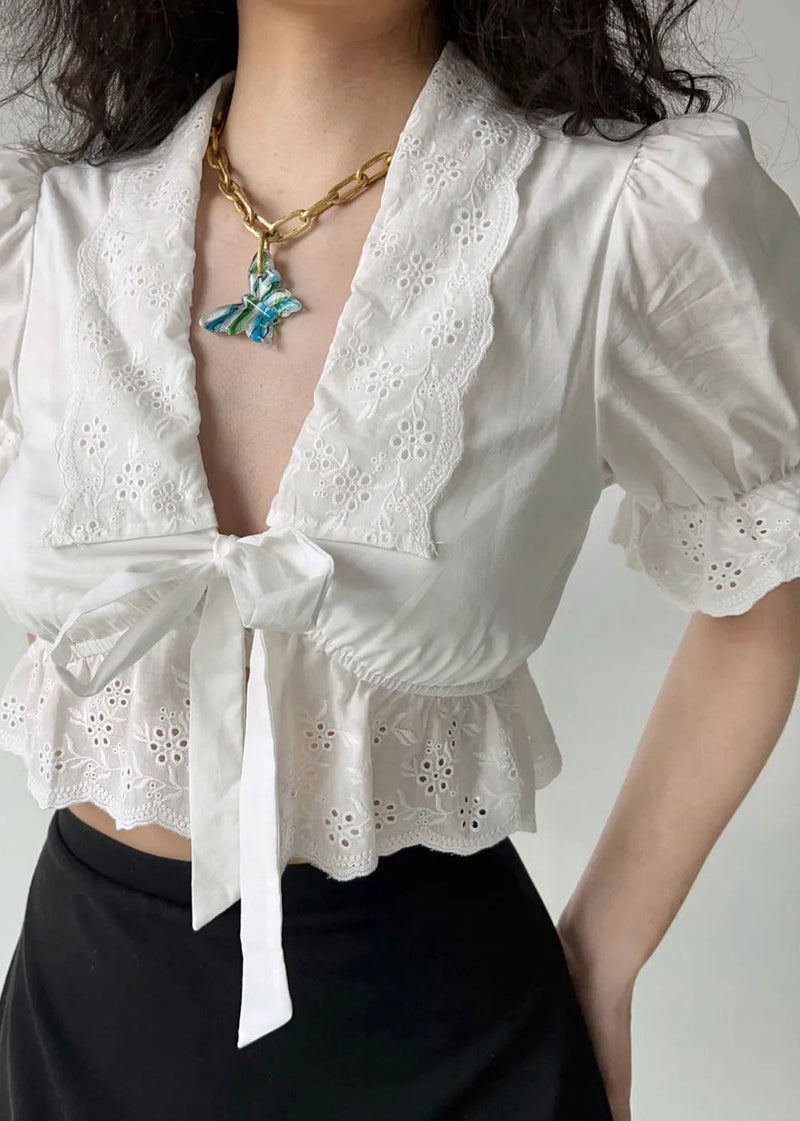 Well Tailored Shirt with a Graceful Silhouette