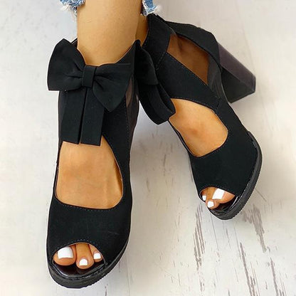 Chic Orthopedic Sandals with Unique Design