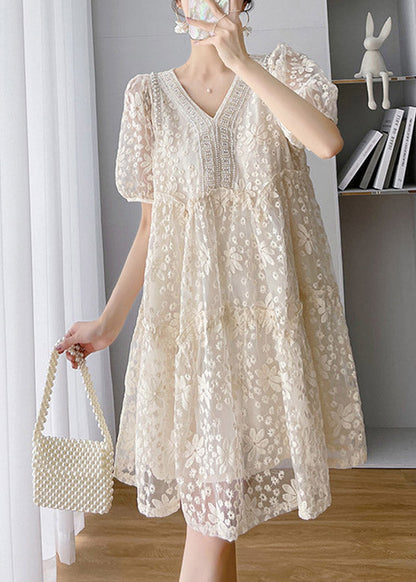 Effortlessly Elegant Dress with a Timeless Design