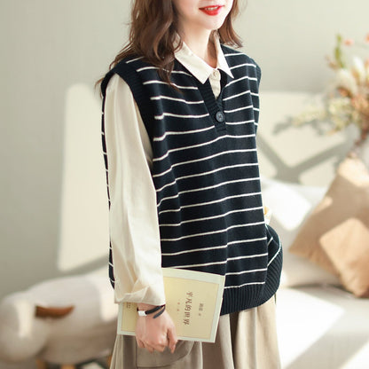 Effortlessly Elegant Garment with a Timeless Design