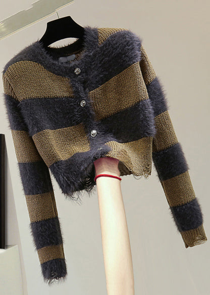Elegantly Styled Sweater for Everyday Wear