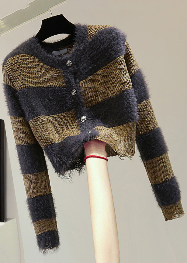 Elegantly Styled Sweater for Everyday Wear