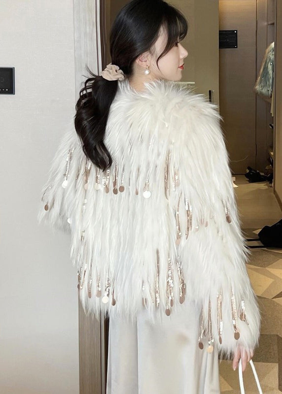 Well Tailored Coat with a Graceful Silhouette