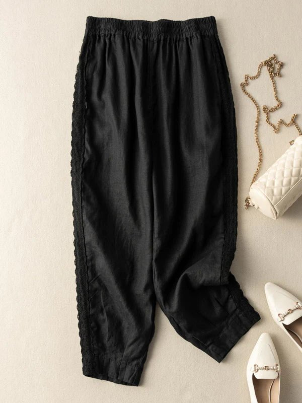 Effortlessly Elegant Pants with a Timeless Design
