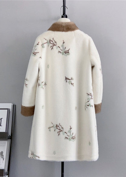 Elegantly Styled Coat for Everyday Wear