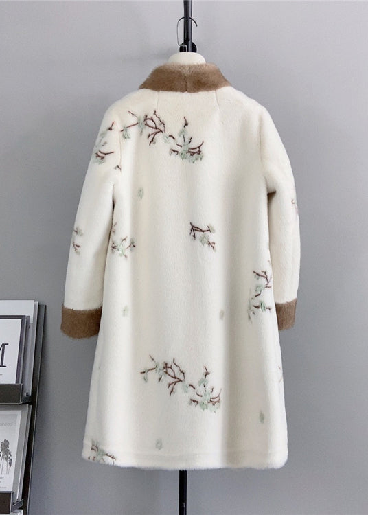 Elegantly Styled Coat for Everyday Wear