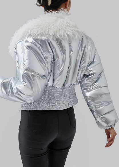 Effortlessly Elegant Jacket with a Timeless Design