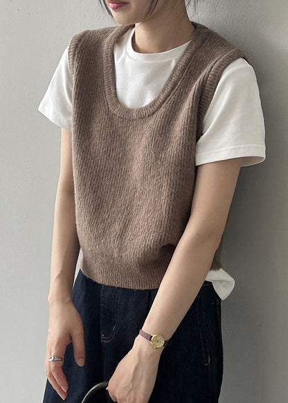 Well Tailored Garment with a Graceful Silhouette