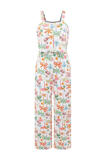 Gracefully Styled Garment for Any Occasion