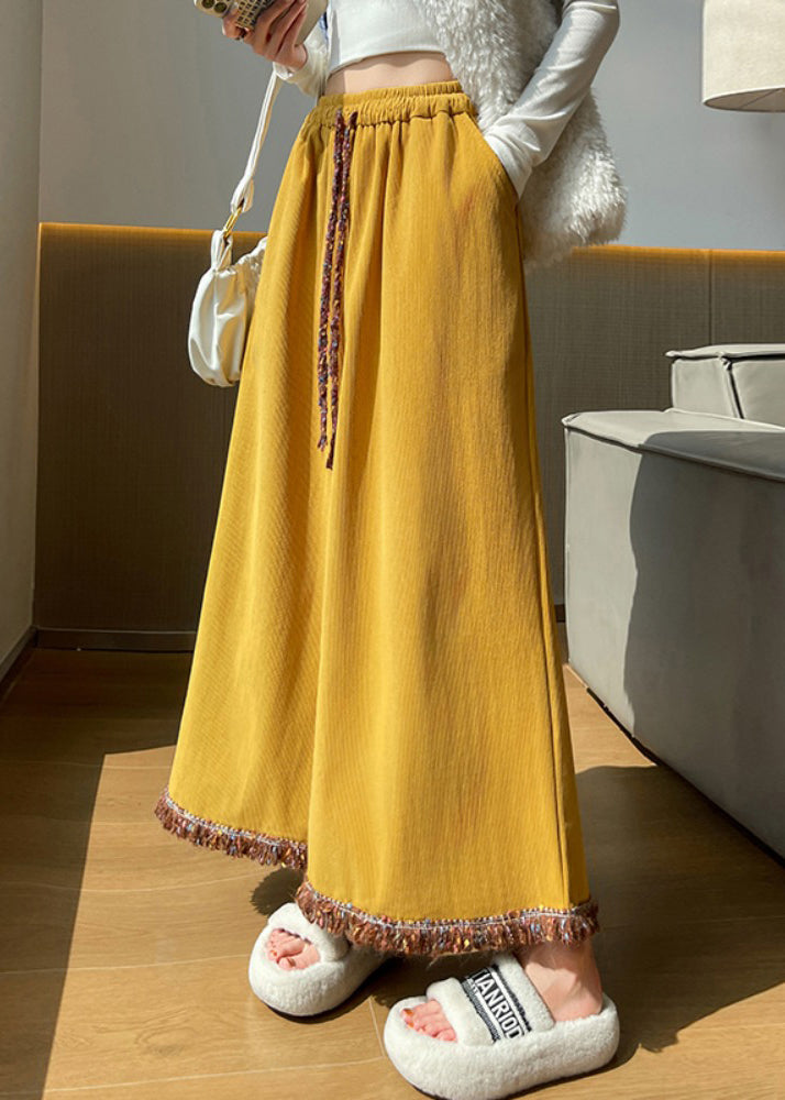Effortlessly Elegant Pants with a Timeless Design