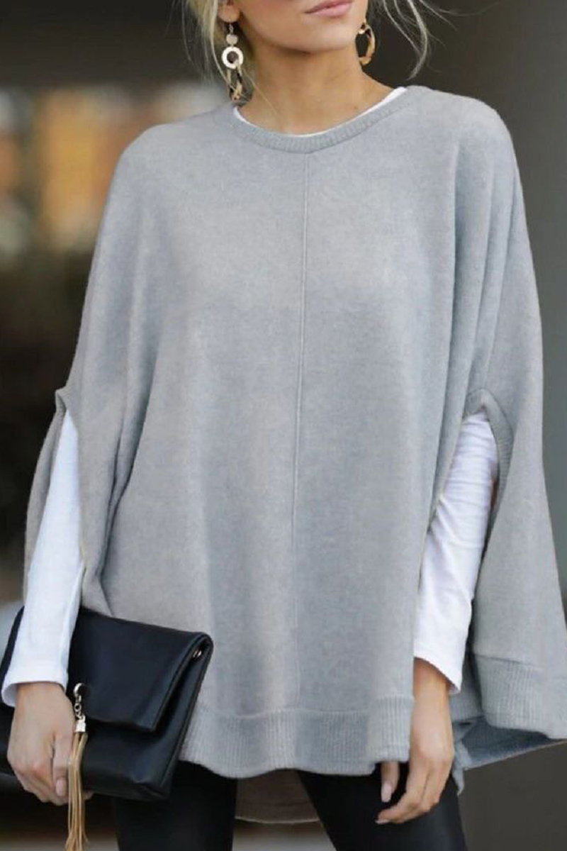 Well Tailored Sweater with a Graceful Silhouette