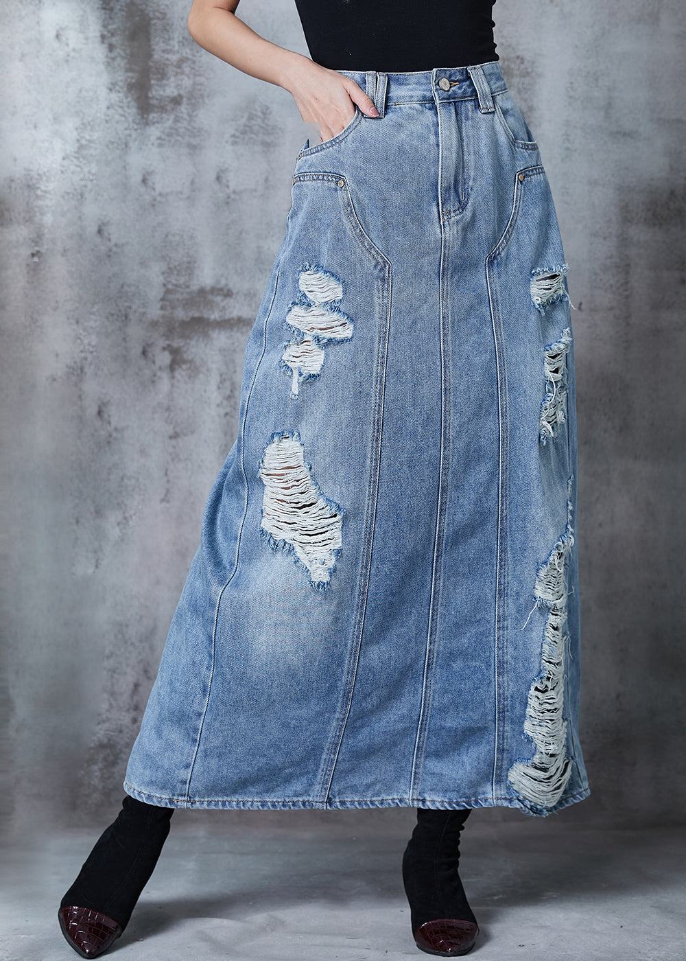 Effortlessly Elegant Garment with a Timeless Design